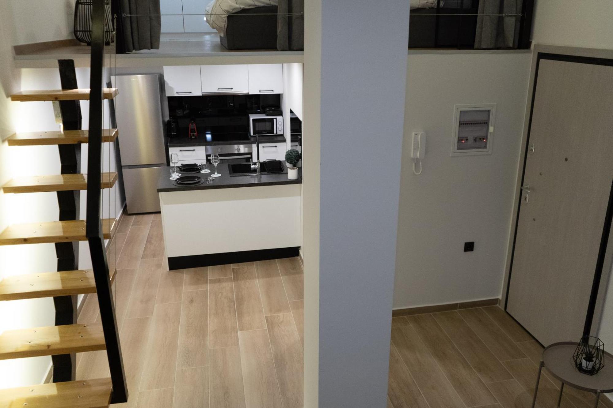 Cozyloft 2 Apartment Патра Екстериор снимка